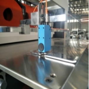 Buy Lead Edge Feeding Automatic Die Cutting Machine 1320 Automatic Paper Die Cutting online manufacture
